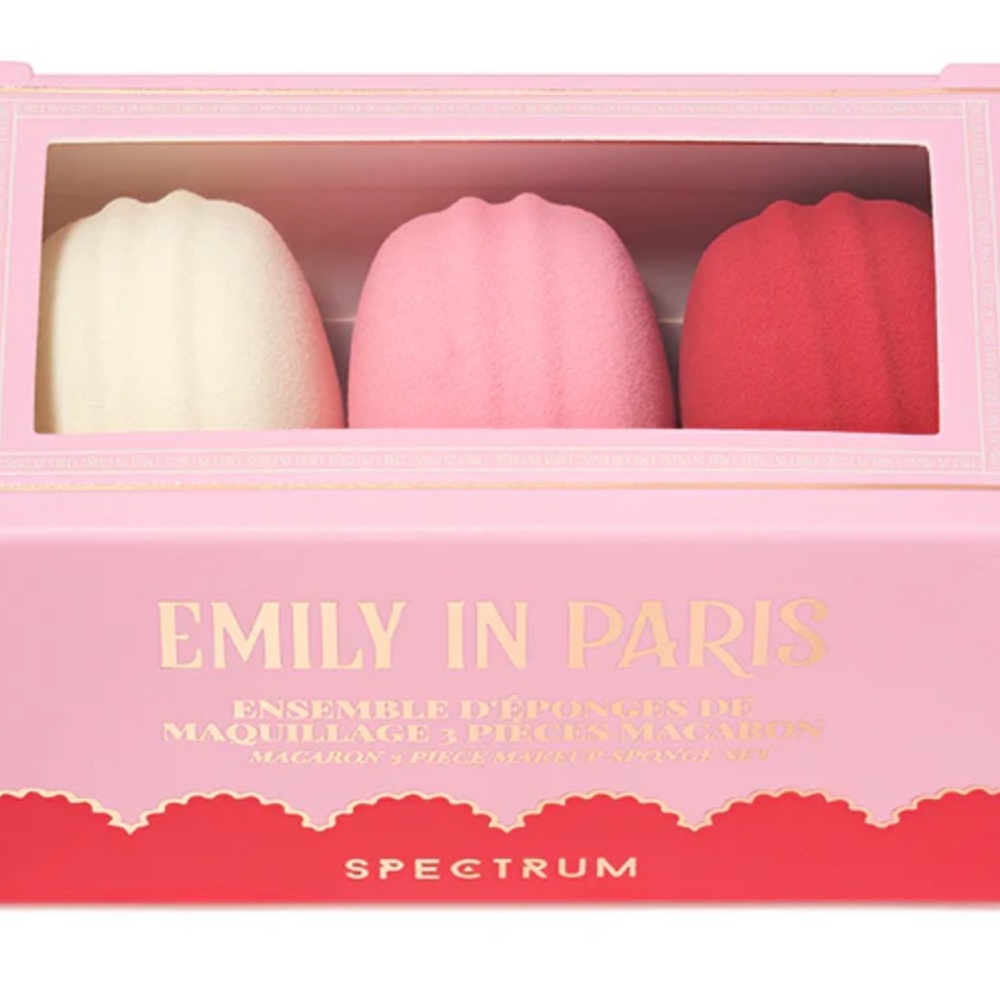 Emily in Paris Macaron Makeup Sponge Trio